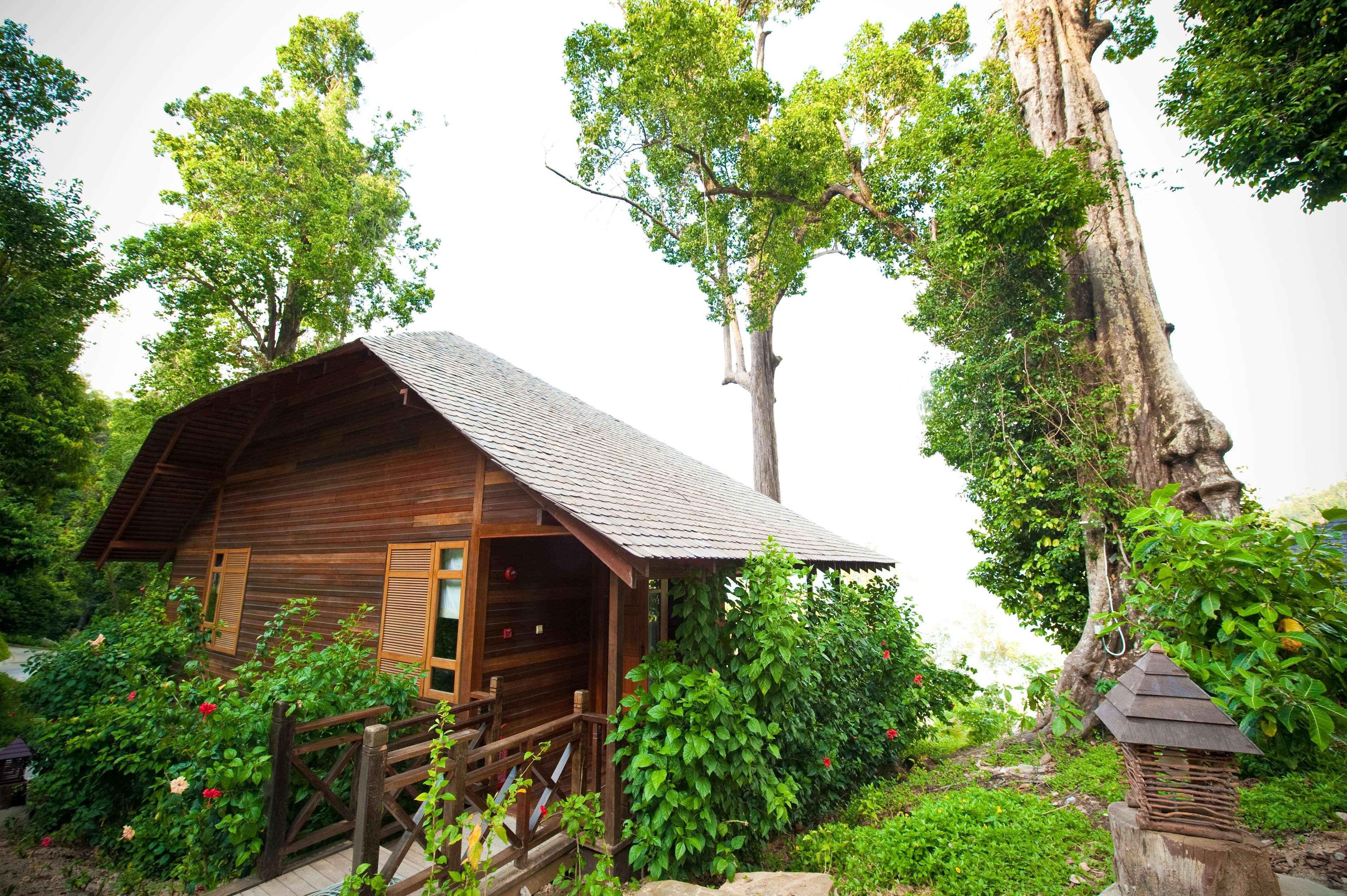 Bunga Raya Island Resort & Spa Gaya Island Esterno foto
